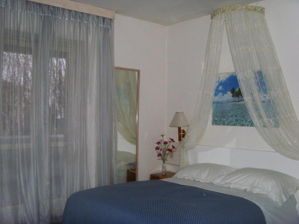 Hotel Post Bergamo Zimmer foto